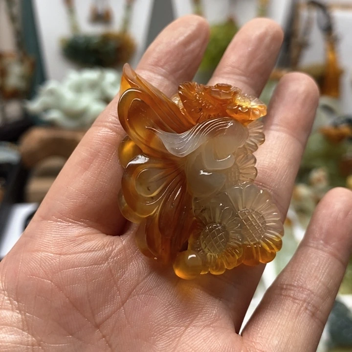 未镶嵌蛇纹石玉颈饰炸