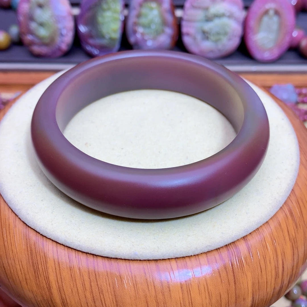 玛瑙未镶嵌手镯盐源