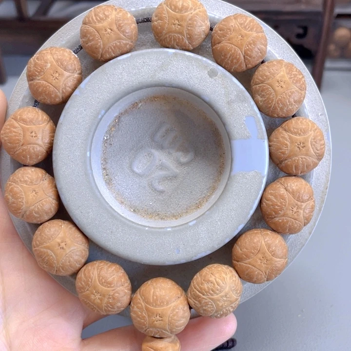 手串麒麟眼菩提17.5mm+麒麟92@2751