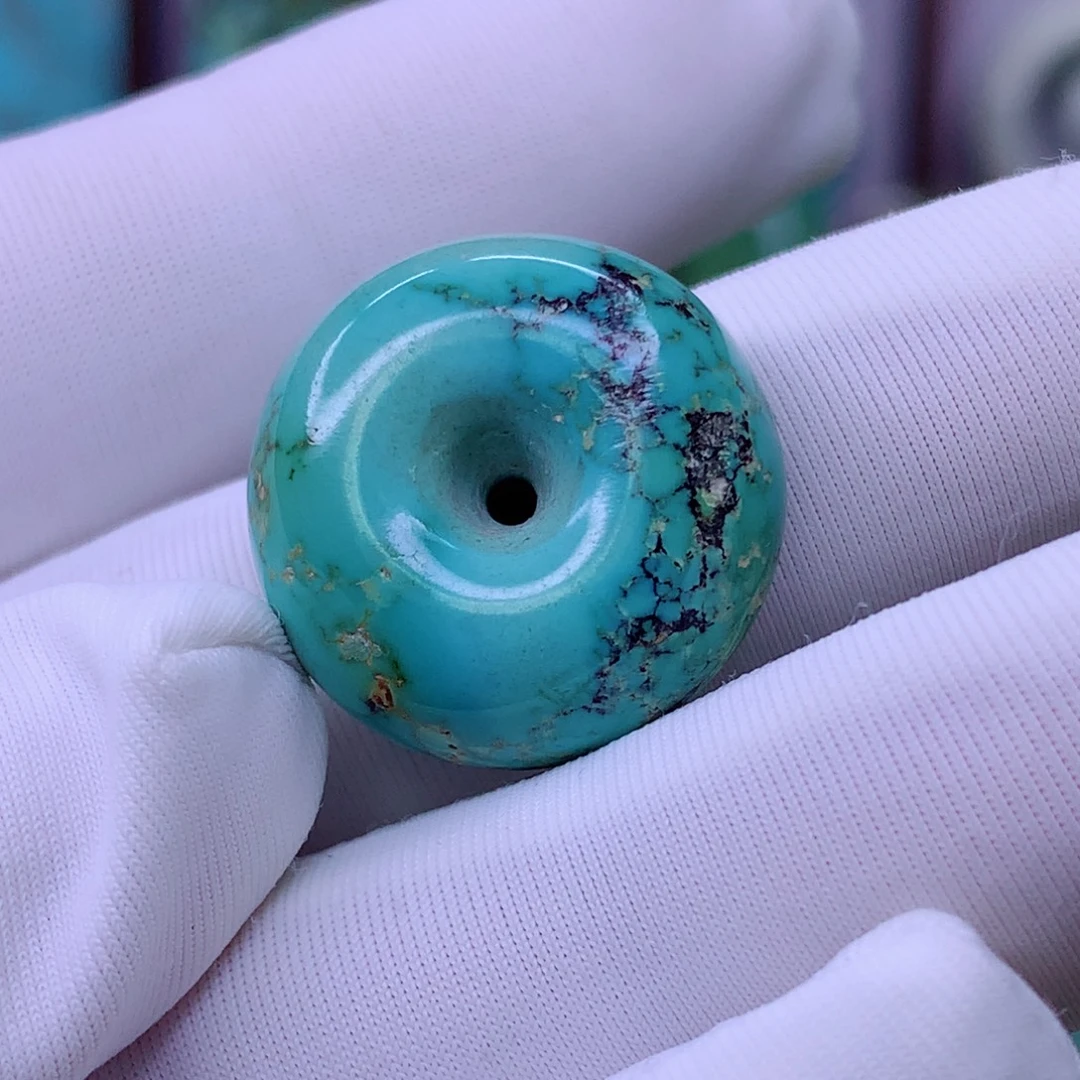 未镶嵌绿松石颈饰