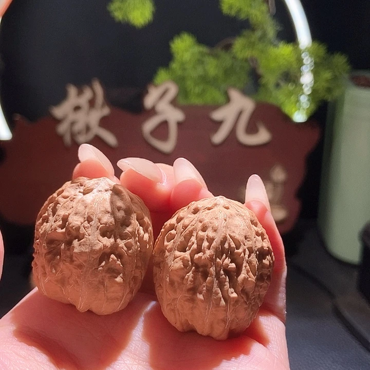 文玩核桃吊坠聚核财婉楸25