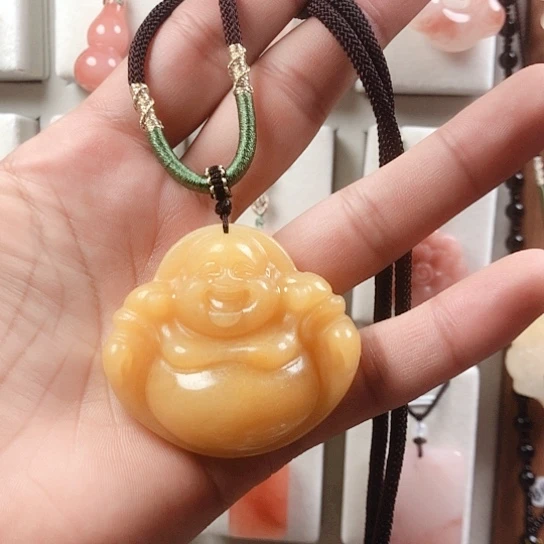 石英质玉颈饰未镶嵌佛公