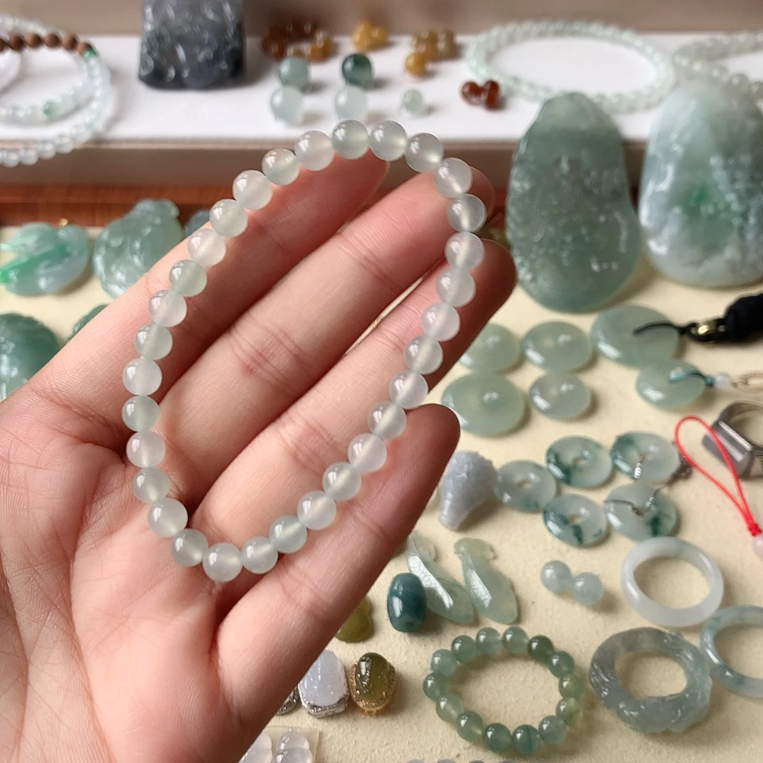 翡翠未镶嵌颈饰手串