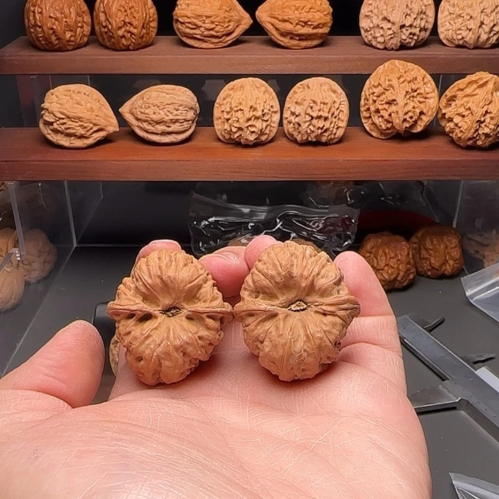 睡***神把件文玩核桃35凹底