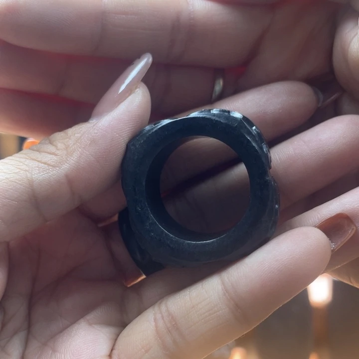 白***毸和田玉戒指未镶嵌