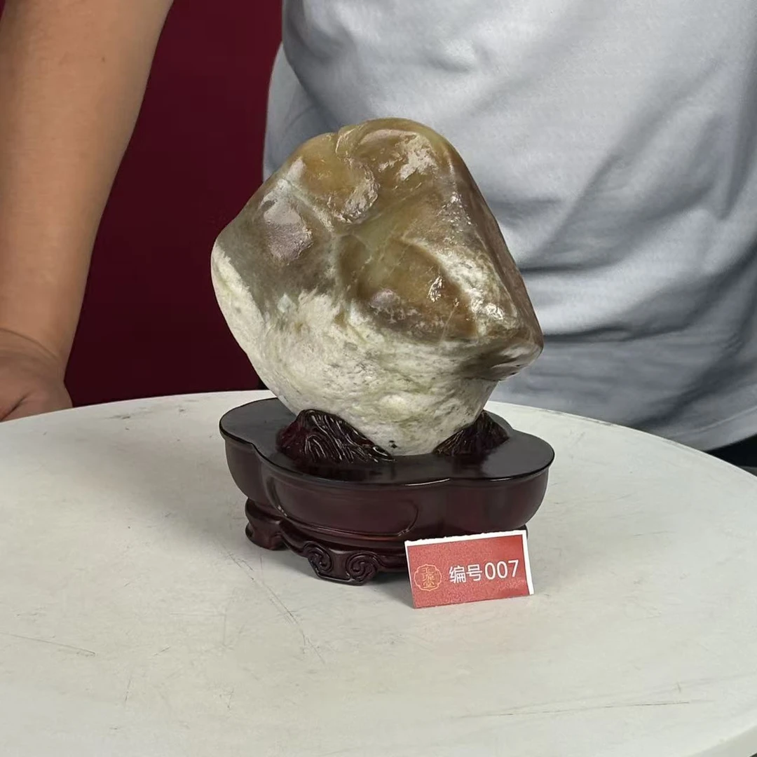 新疆玉料原石带底座发一件编号007