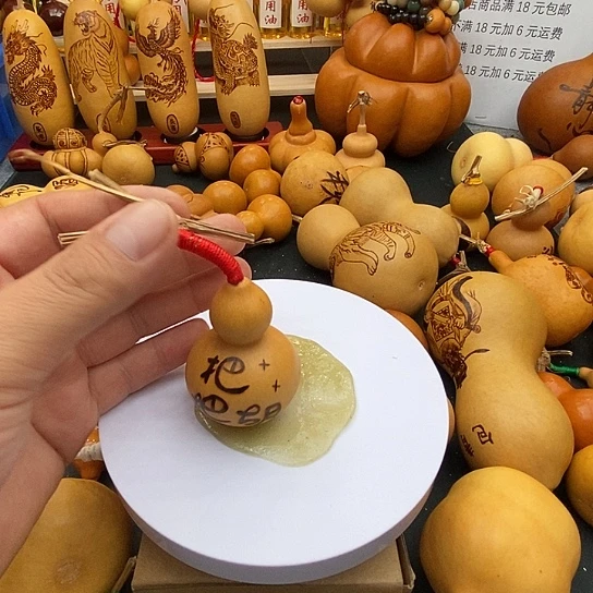 文***遥香榧木葫芦工艺品