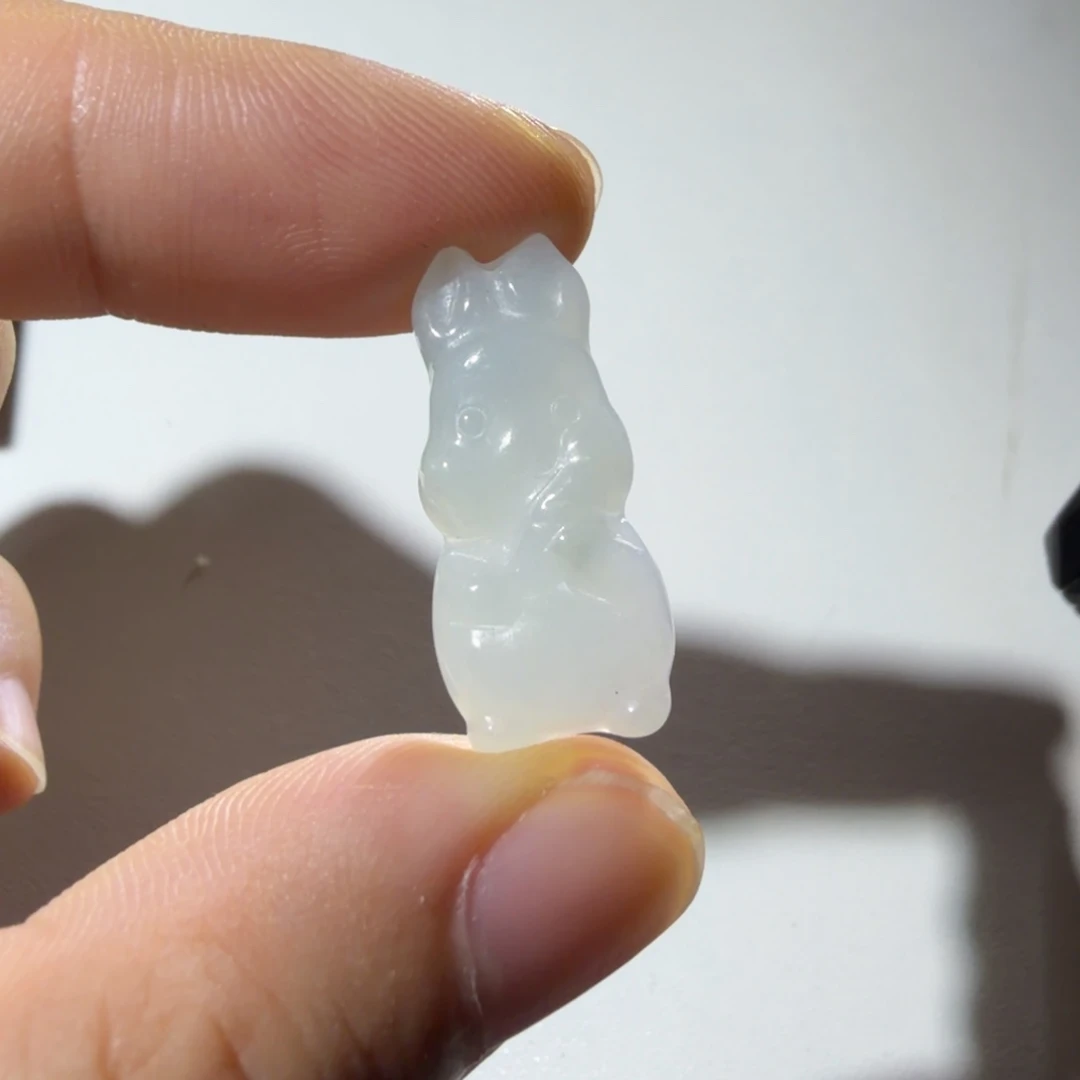 颈饰未镶嵌翡翠好