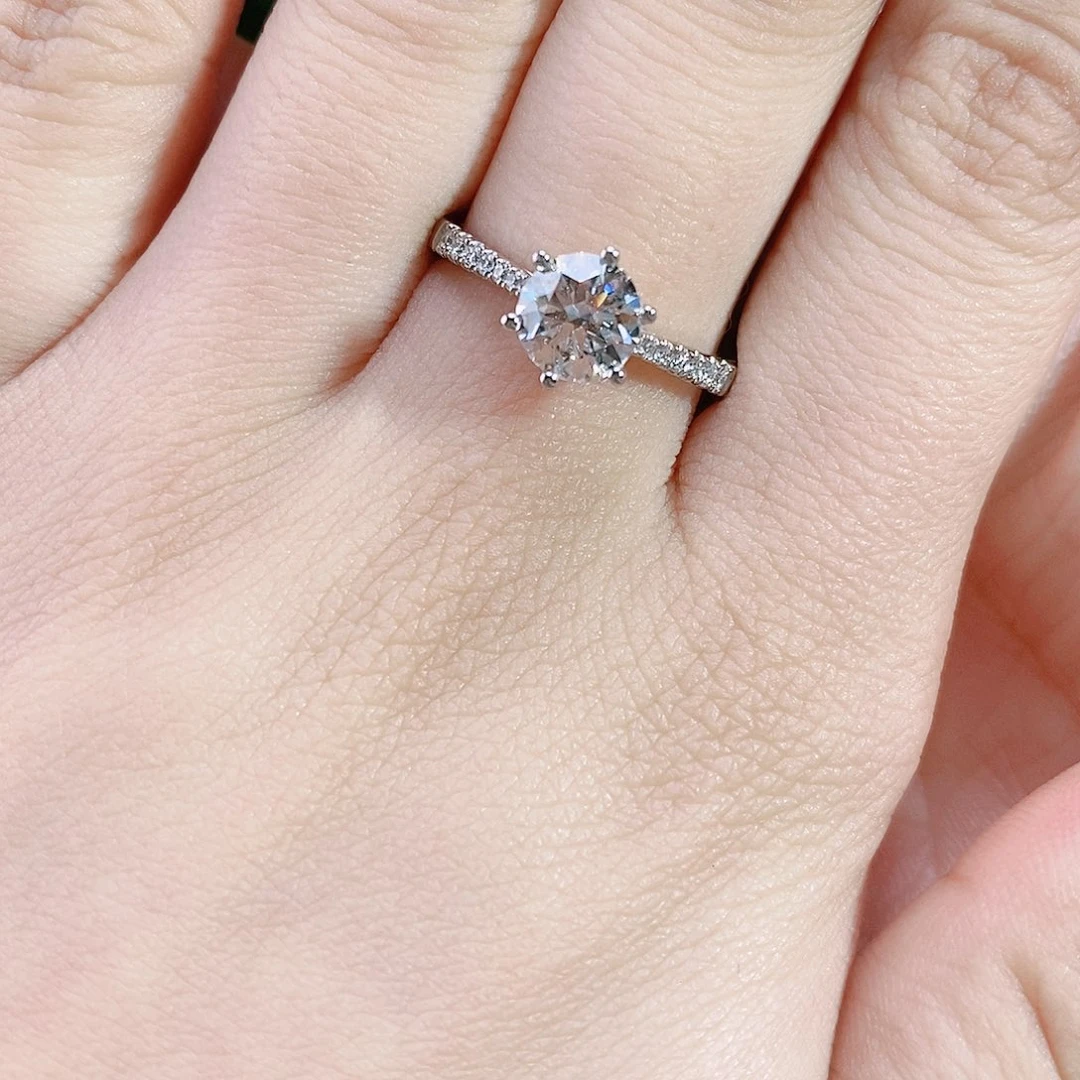 合成钻石铂Pt950镶嵌星光