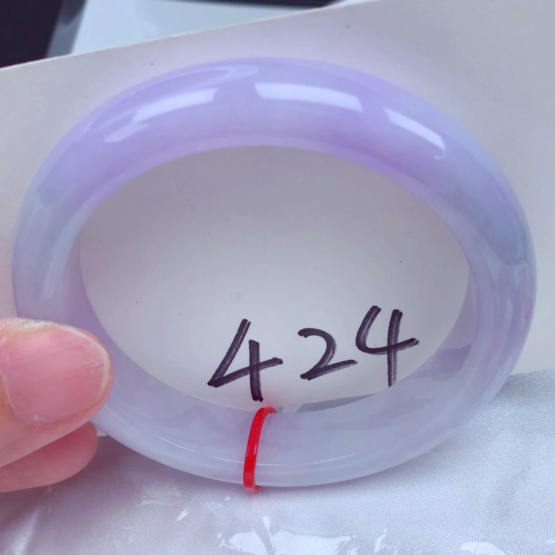 翡翠手镯未镶嵌翡翠