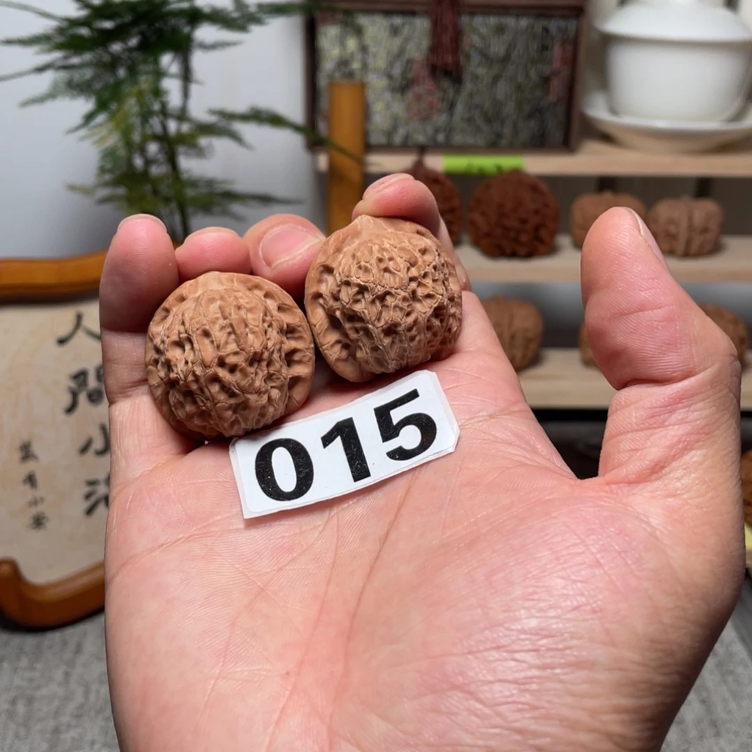 吊坠文玩核桃血麒麟