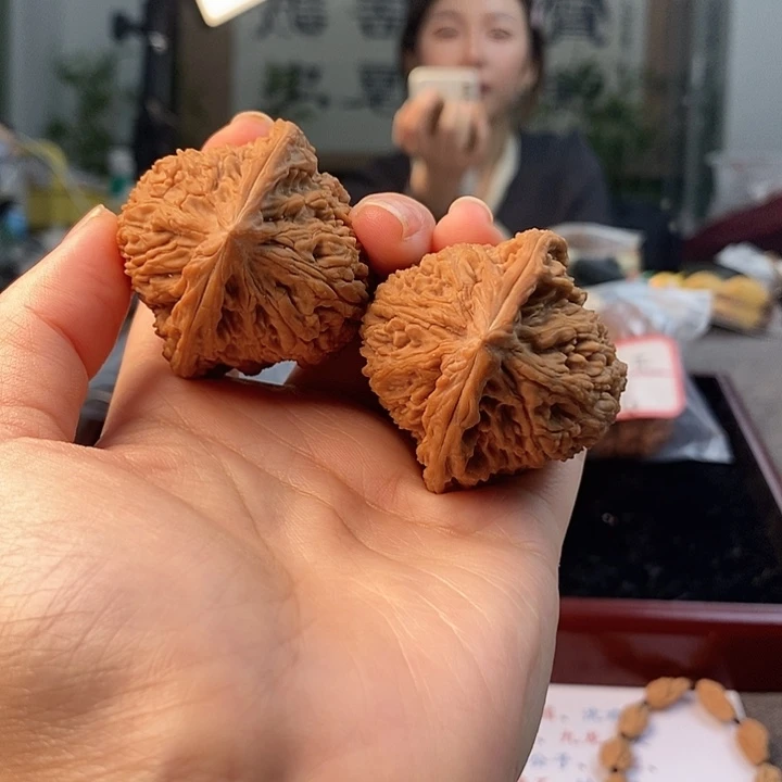 小***恼把件文玩核桃南疆