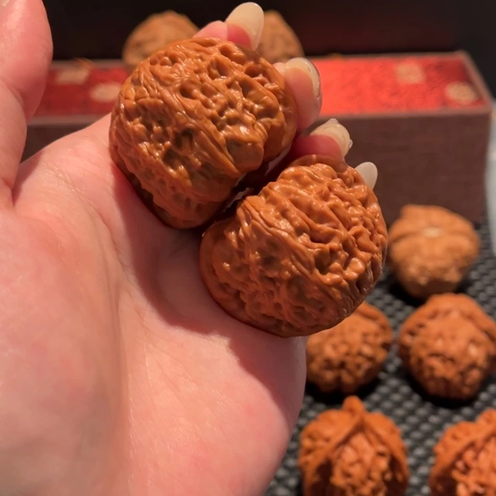 人***年吊坠文玩核桃球白