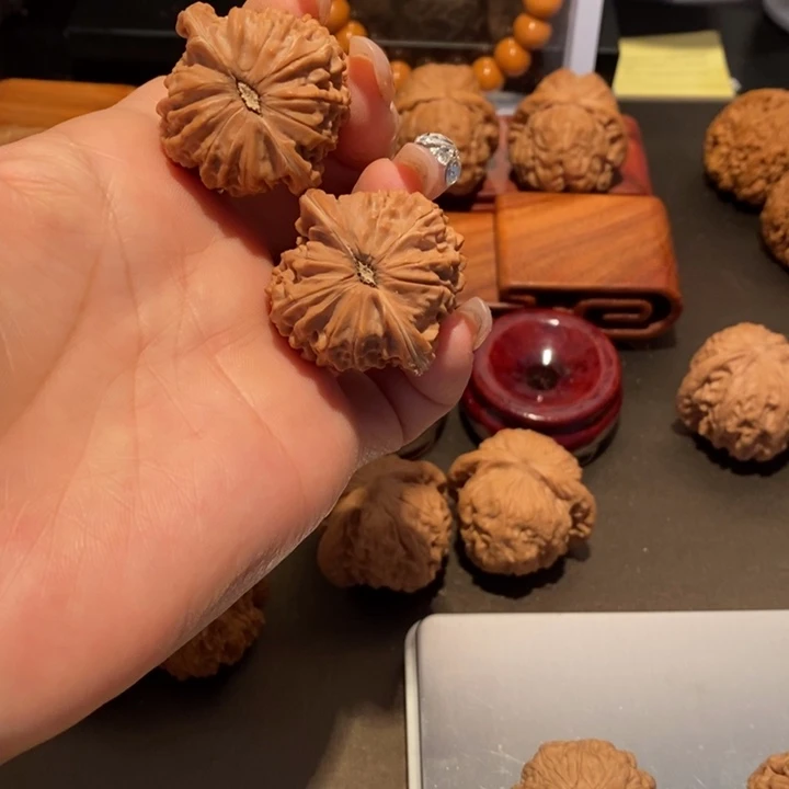 桃核吊坠成****活36尺寸石子磨