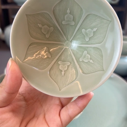 小****微瑕纯手工斗笠杯