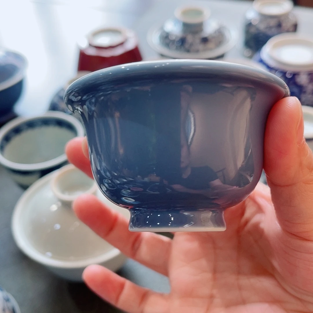 宣纸堂天蓝釉小压手杯