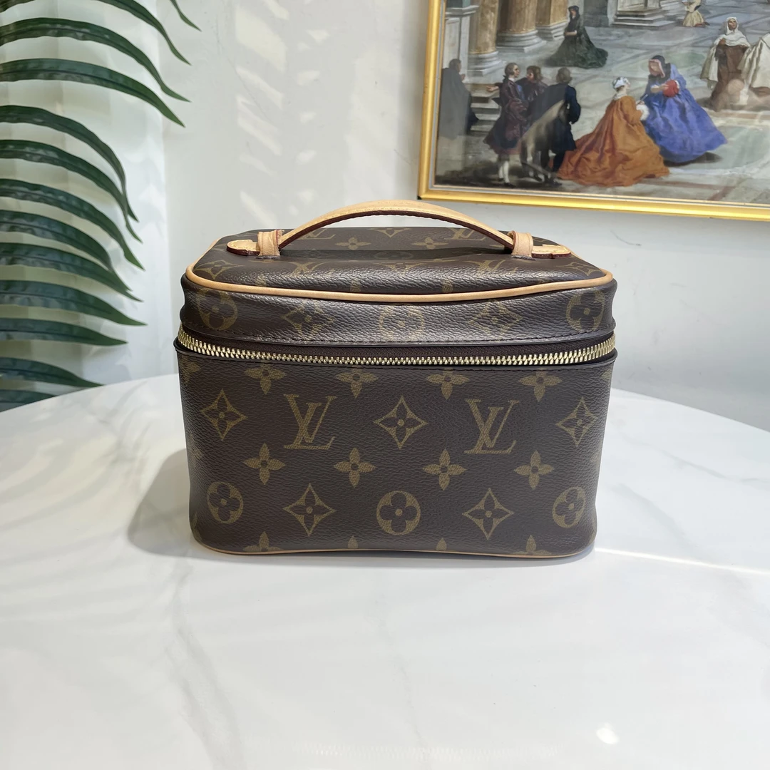 95新 LouisVuitton/路易威登 多宝二奢/65288/化妆盒手提包 芯片