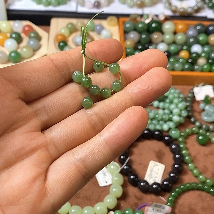 提***伤和田玉未镶嵌珠宝半成品