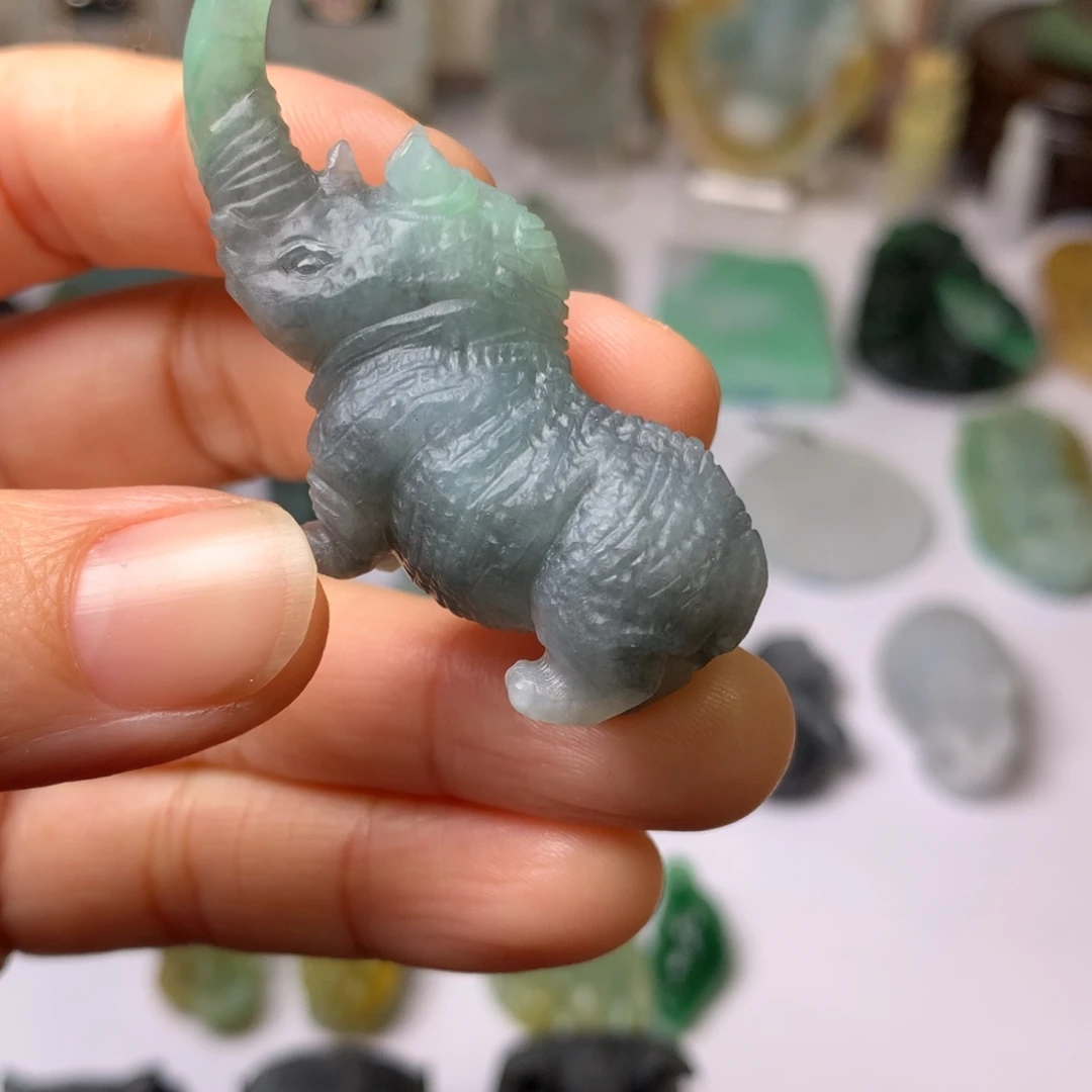 定制翡翠未镶嵌翡翠