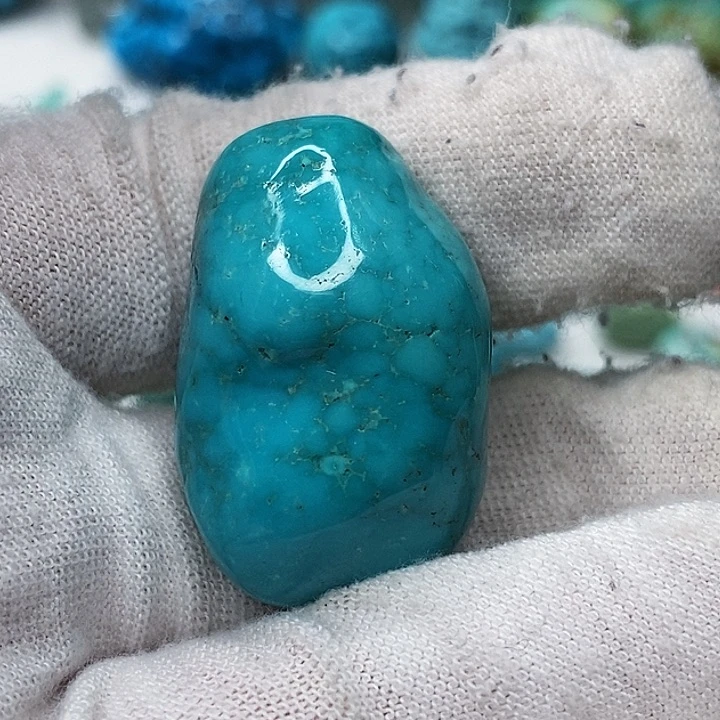 未镶嵌绿松石天然原矿 带武汉地大证书