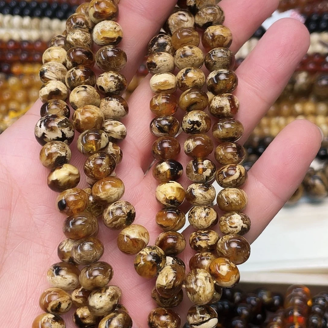 斋***斋琥珀未镶嵌裸石九70794