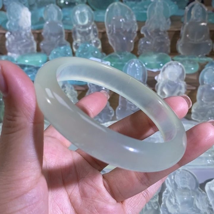 岫玉手镯未镶嵌木****姆