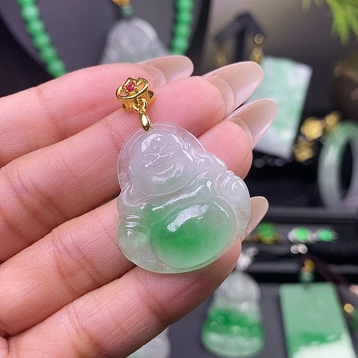 翡翠未镶嵌吊坠(赠链)
