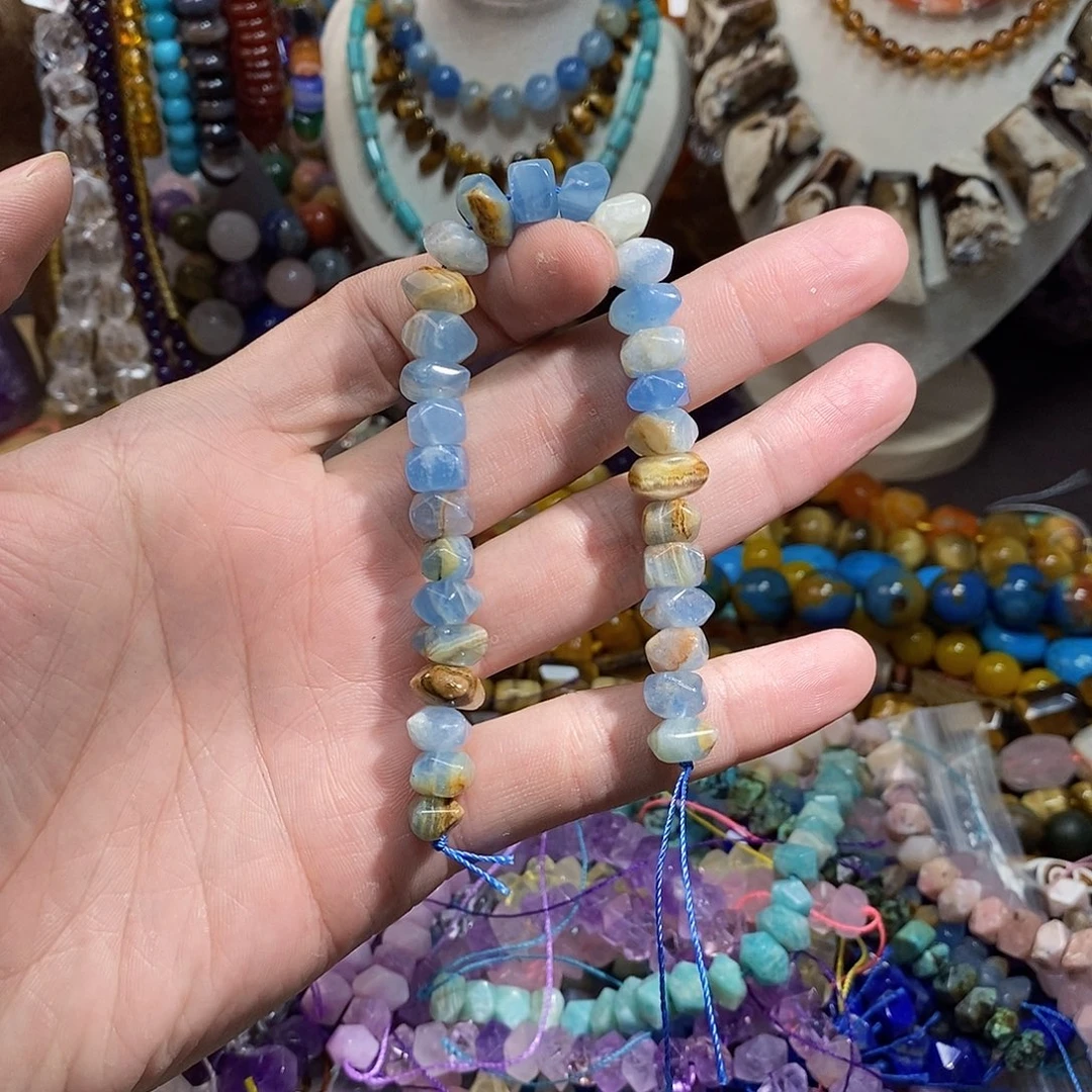 石英质玉未镶嵌，蓝方解冲角10mm，