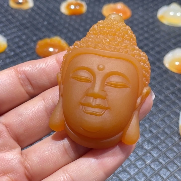 未镶嵌石英质玉（黄龙玉）挂件