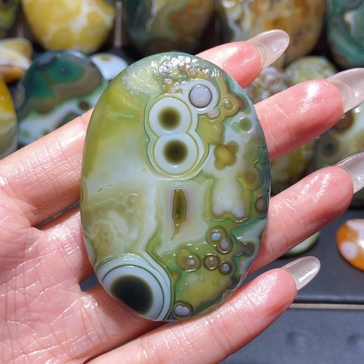 【闪购商品】未镶嵌玛瑙/玉髓珠宝奇石n n