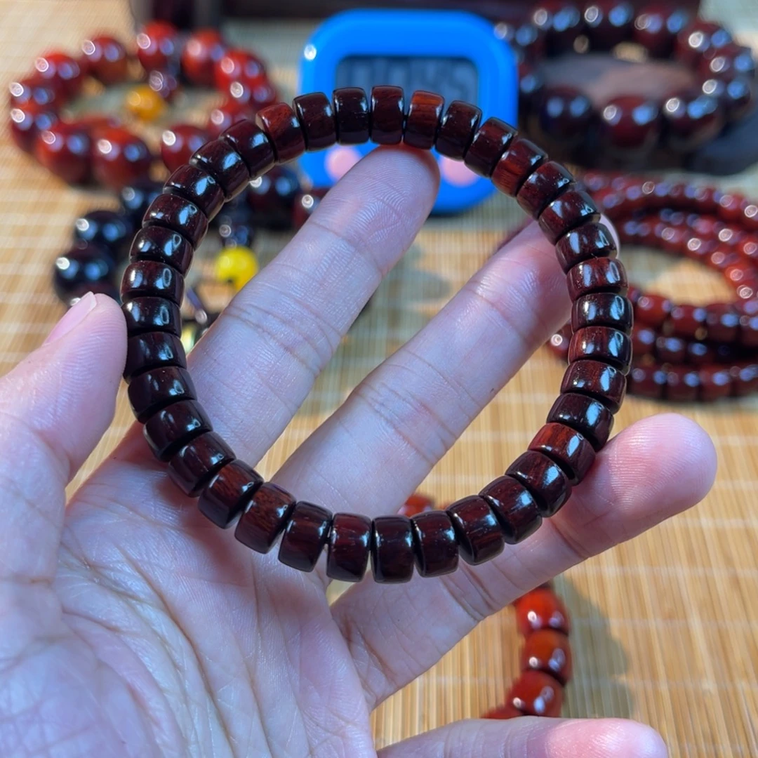 排***军木小叶紫檀手工艺