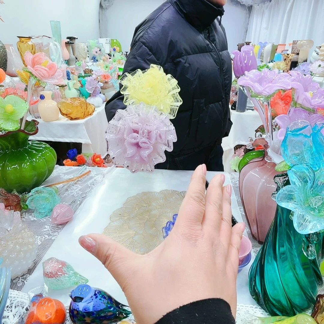 艳***儿福利不退不换琉璃花瓶艺术品