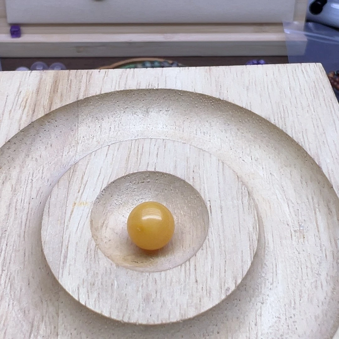 水晶手串未镶嵌L****_鸡油黄9单珠