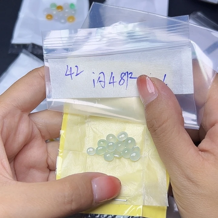 未镶嵌定制翡翠不