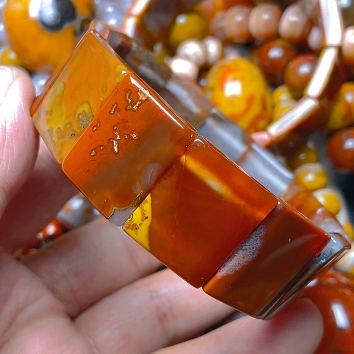 煤***夫玛瑙/玉髓未镶嵌手串