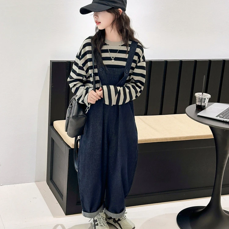 韩版女童牛仔背带裤秋款套装牛仔裤时尚中大童女孩宽松显瘦气质潮