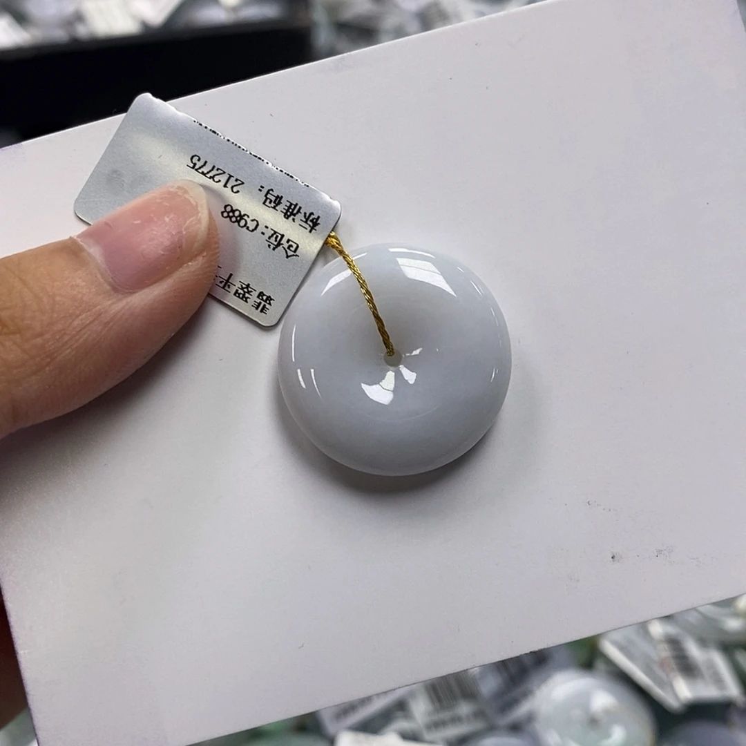 【闪购商品】颈饰未镶嵌翡翠平安扣