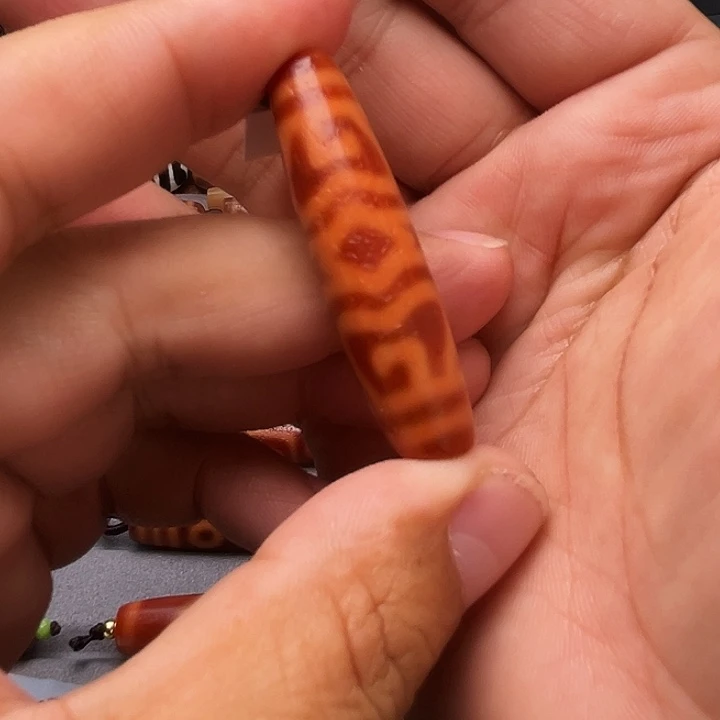 玛瑙/玉髓颈饰未镶嵌蓝**人