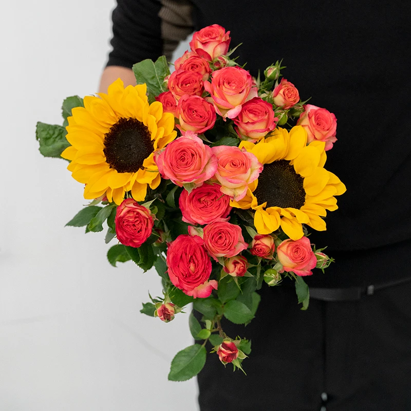 爱丽丝向日葵混搭鲜切花-生活家居家庭用花-京东物流今天下单明天送达同城-全场任意满两份包邮配送