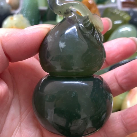 蛇纹石玉未镶嵌手把件