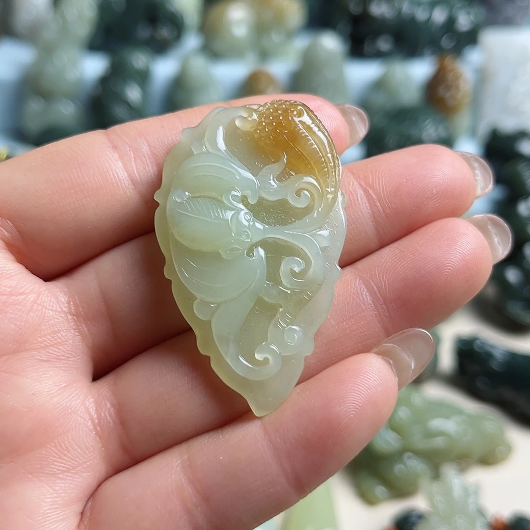 和田玉未镶嵌挂件