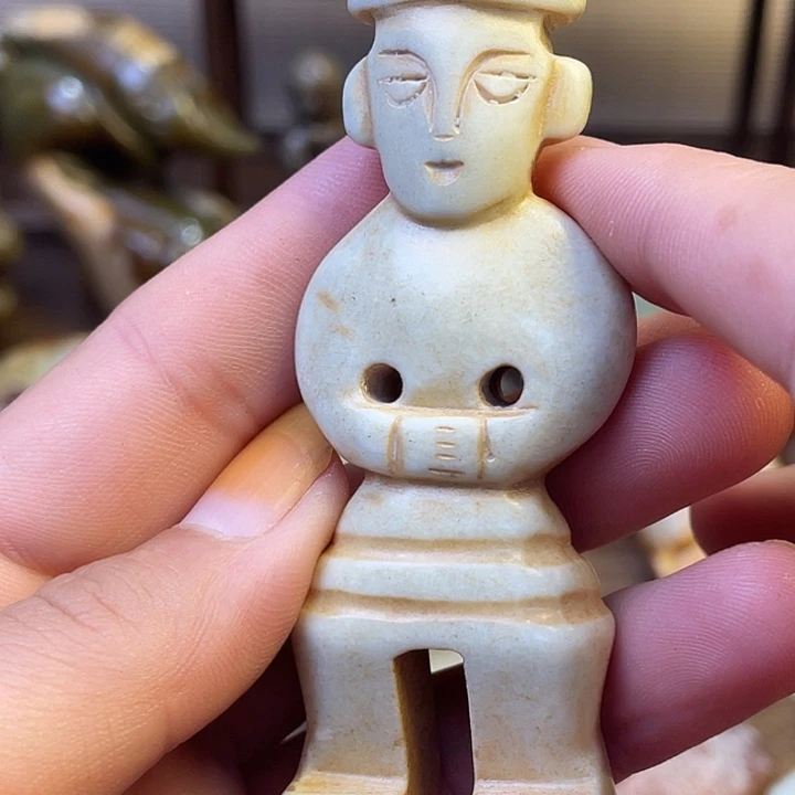 未镶嵌和田玉（糖玉）挂件