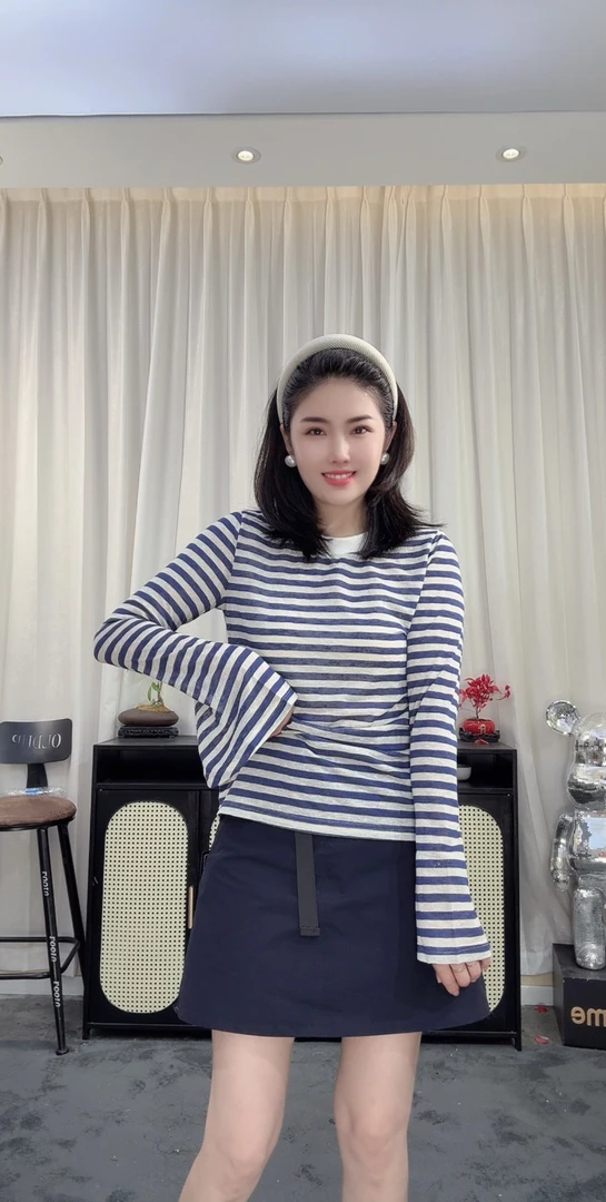 【华姐】夏季通勤防晒条纹拼接V领长袖常规T恤