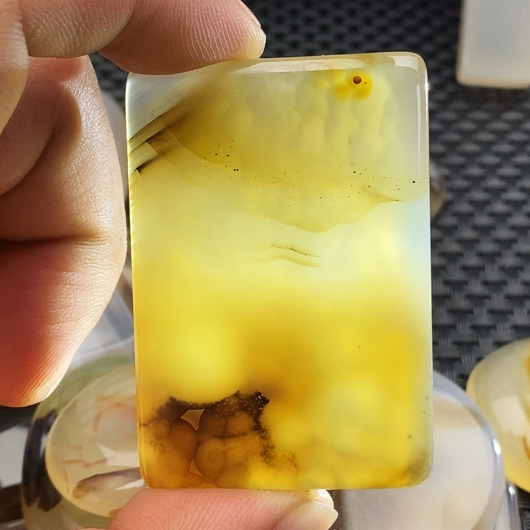 用***3玛瑙/玉髓未镶嵌吊坠(不含链)