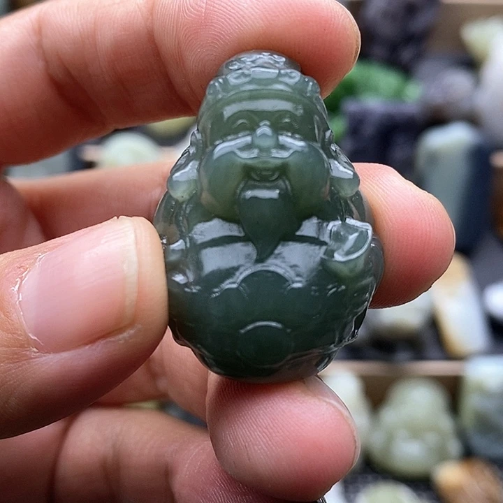 颈饰未镶嵌和田玉（糖玉）