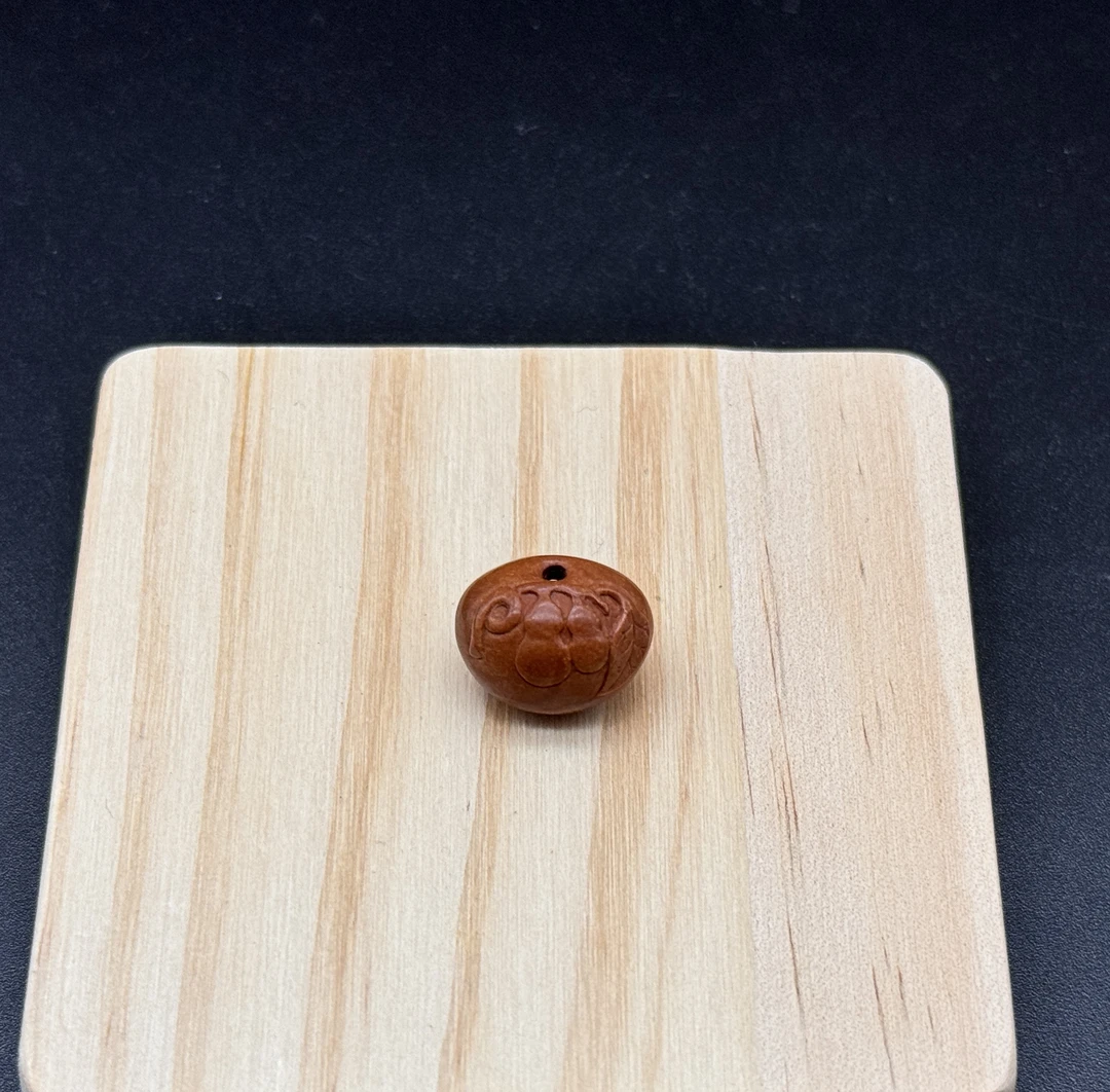 《福禄锁包》手工雕刻龙纹桃核福禄锁包宝宝成人手绳挂饰文玩侧挂