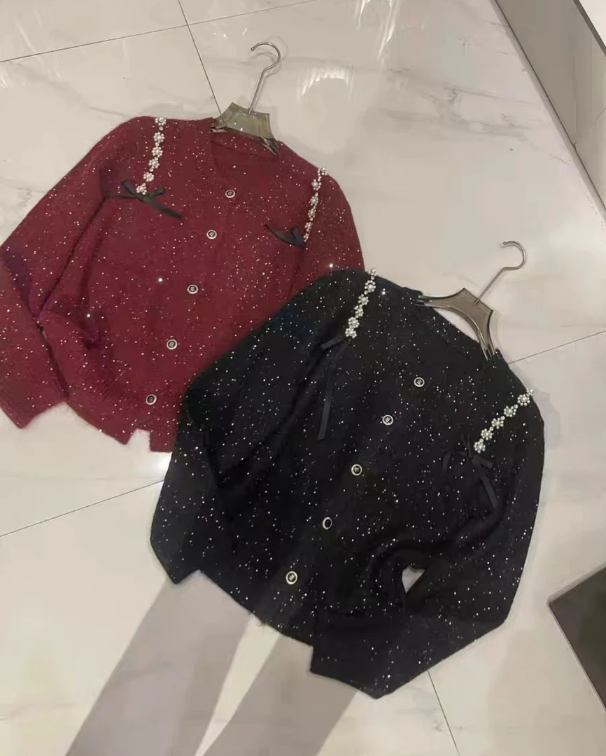 冬款百搭小香风亮片圆领上衣5885