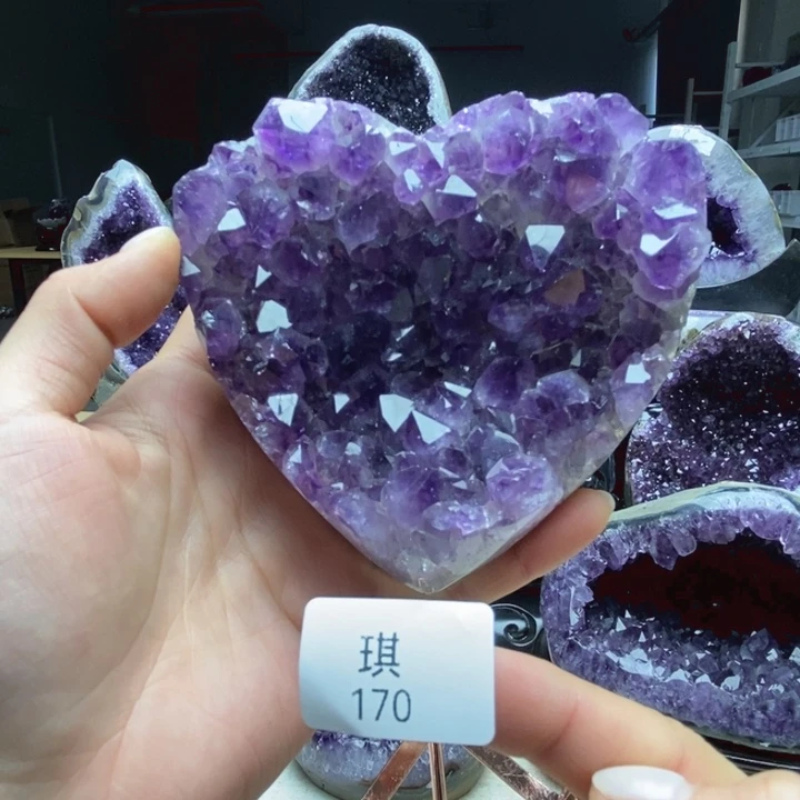 大型摆件（非配饰）紫晶未镶嵌