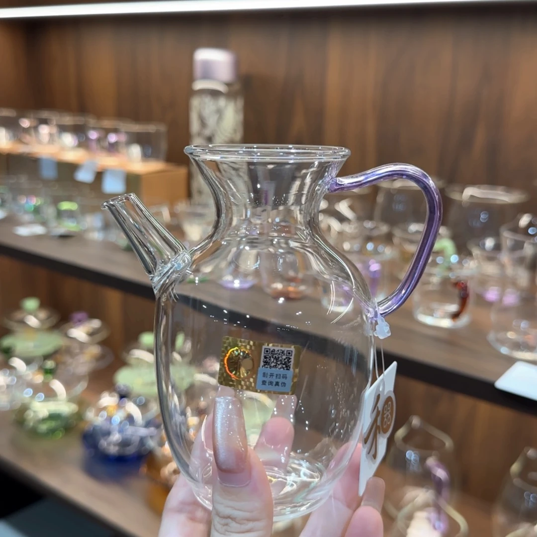 禾器昭然浅紫色。。。