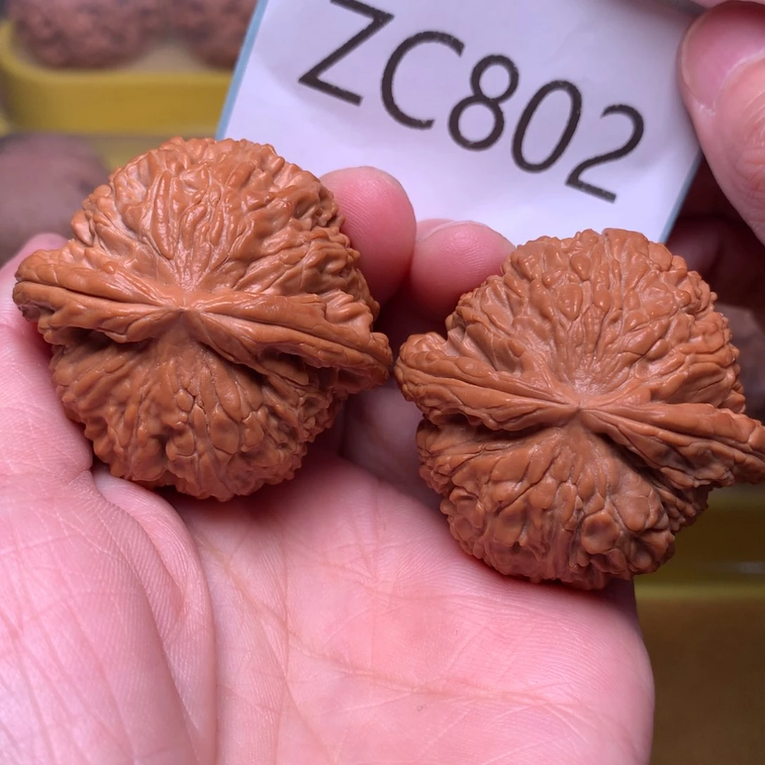 文玩核桃把件红皮球白43